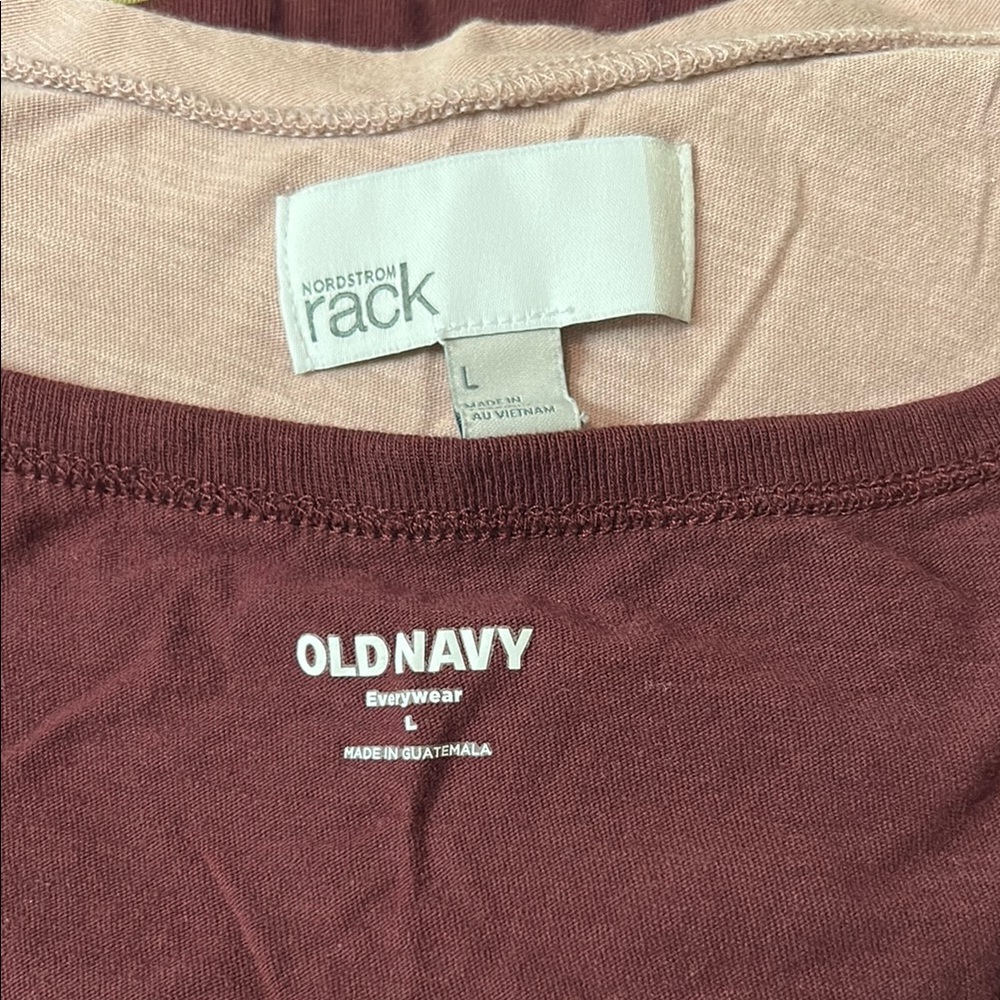 Old Navy Nordstrom rack Maroon pink Everyday Tees (2)